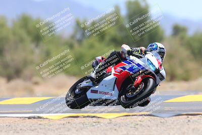 media/May-12-2024-SoCal Trackdays (Sun) [[ad755dc1f9]]/12-Turn 7 (1150am)/